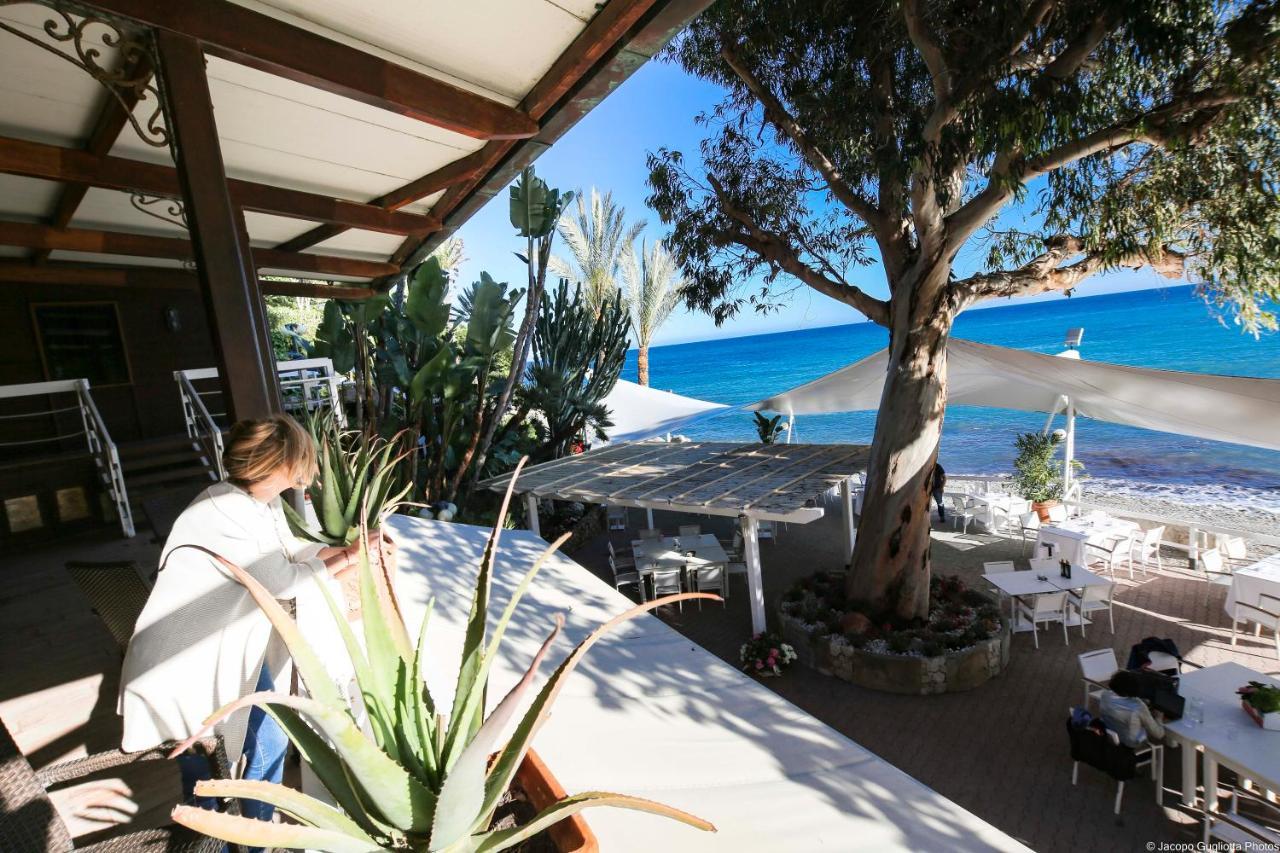 Locanda Baia Beniamin Grimaldi  Exterior photo
