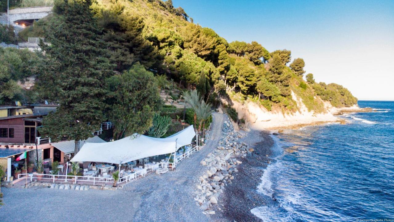 Locanda Baia Beniamin Grimaldi  Exterior photo