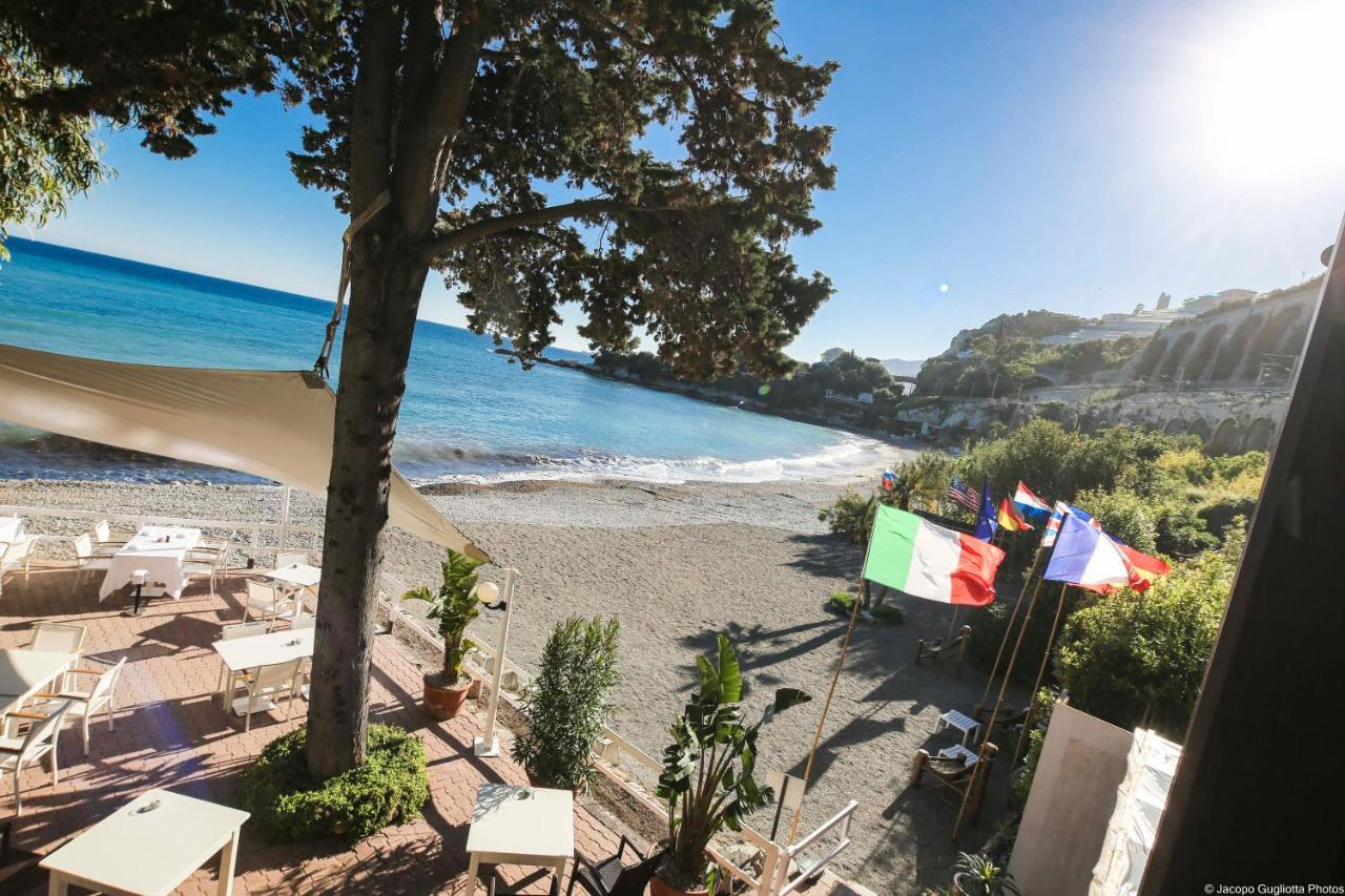 Locanda Baia Beniamin Grimaldi  Exterior photo