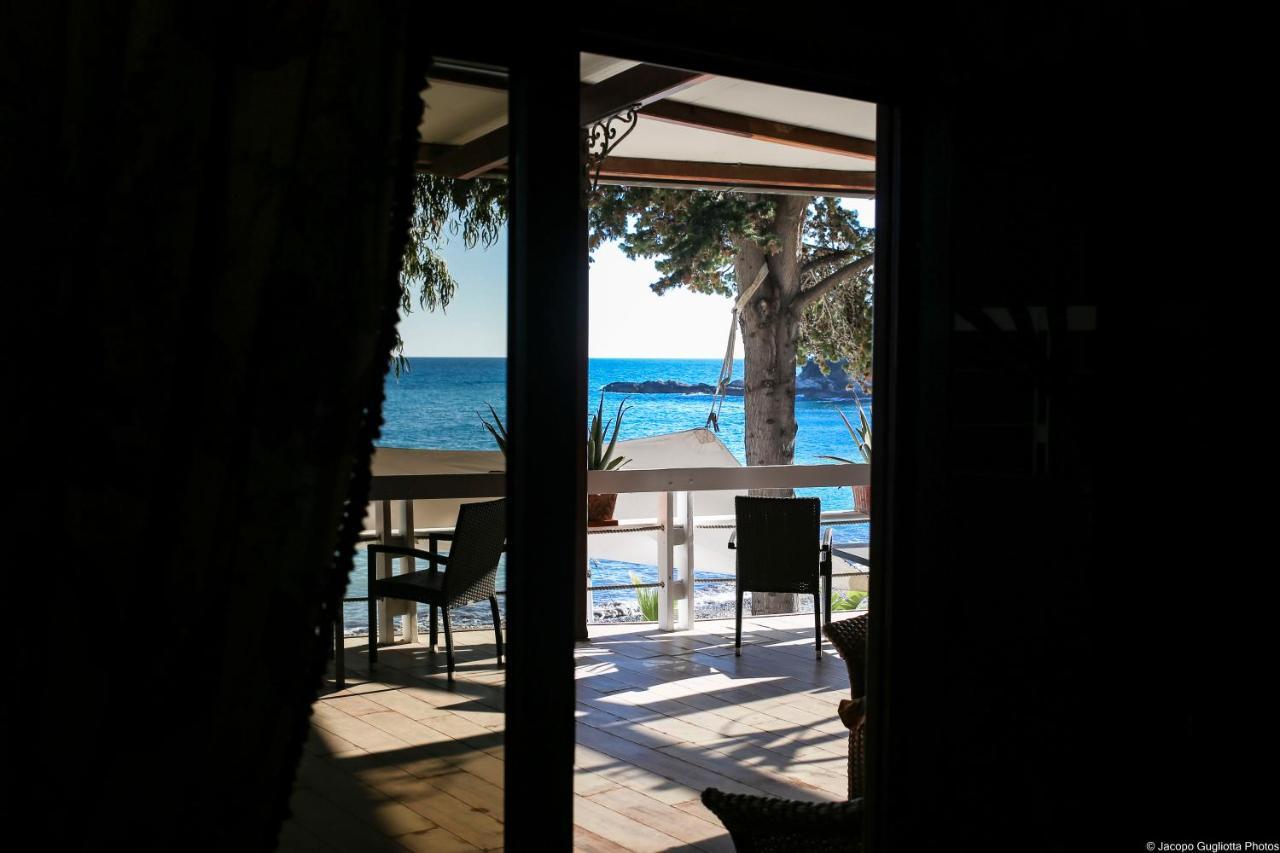 Locanda Baia Beniamin Grimaldi  Exterior photo