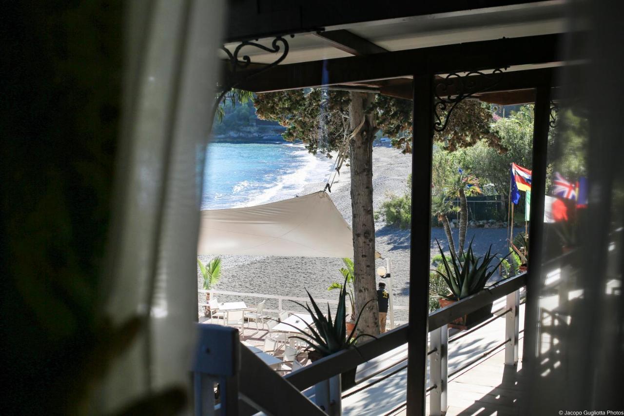 Locanda Baia Beniamin Grimaldi  Exterior photo